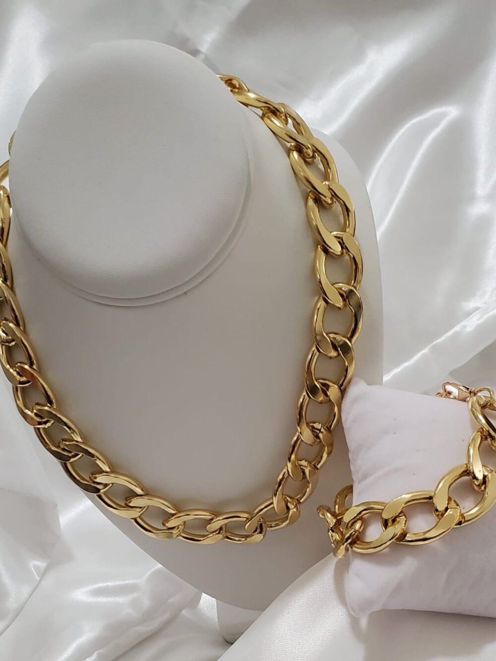 Gold Tone Chunky Cuban Link Chain Necklace & Bracelet Set